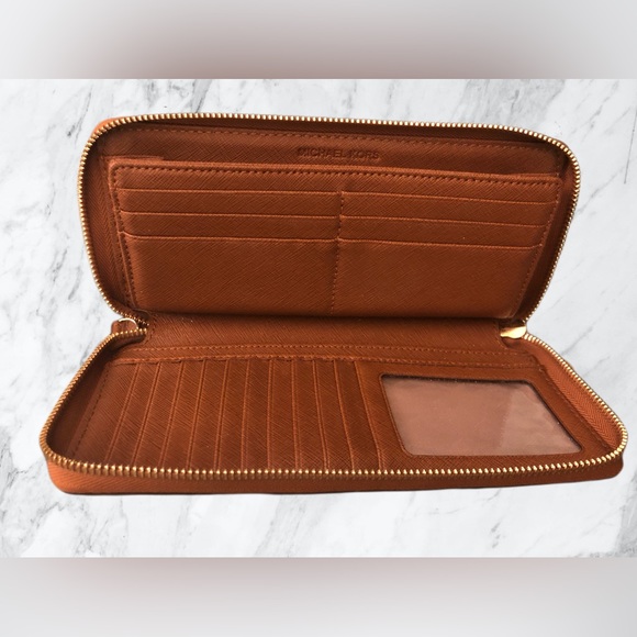 MICHAEL KORS Cross Grain Leather Continental Zip Around Accordion Wallet - Picture 4 of 14